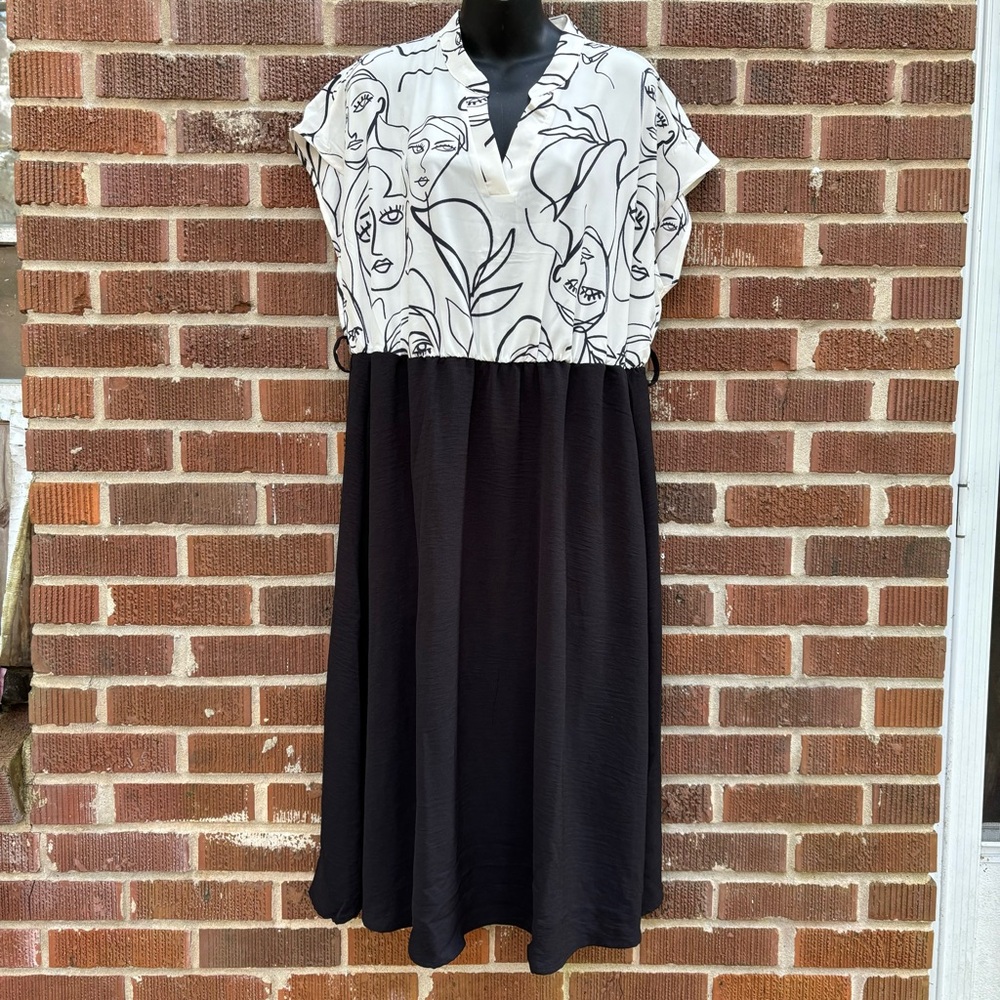 Bloomchic NWT Figure Graffiti Notched Patchwork Belted not included Dress Sz 10
